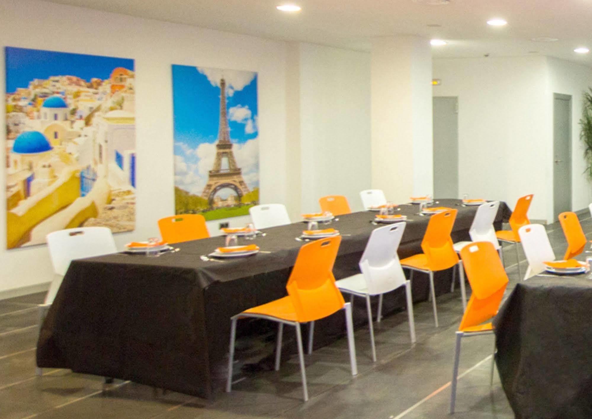 B&B Hotel Barcelona Rubi Ngoại thất bức ảnh